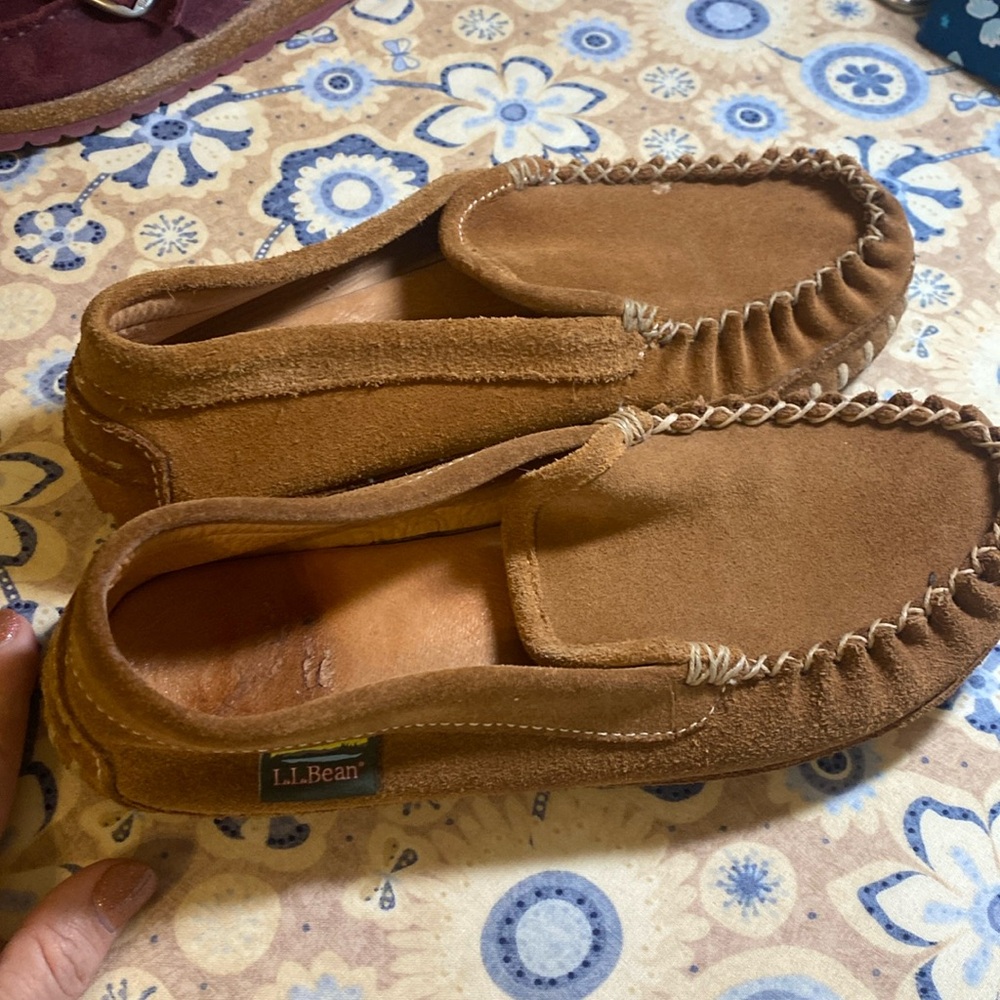 LLL BEAN slippers size 8